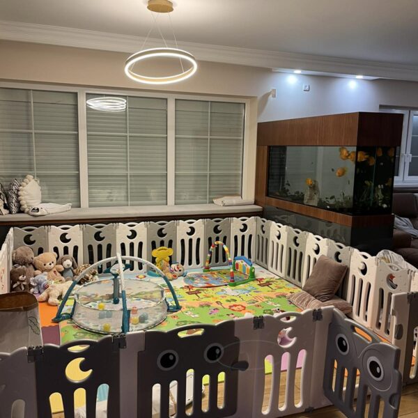 Dve sklopive ogradice bilo koje boje   površina do 9 m²